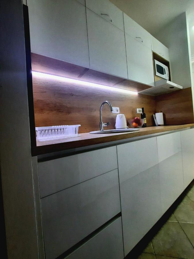 Acacia Apartmani Sutomore Luaran gambar